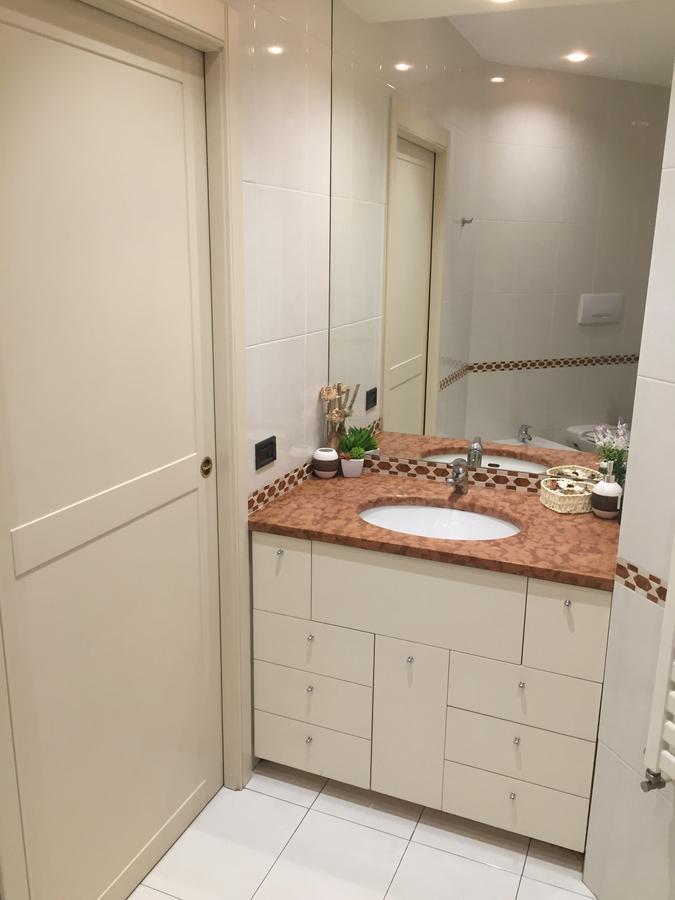 Apartment De Rossi Бари Екстериор снимка