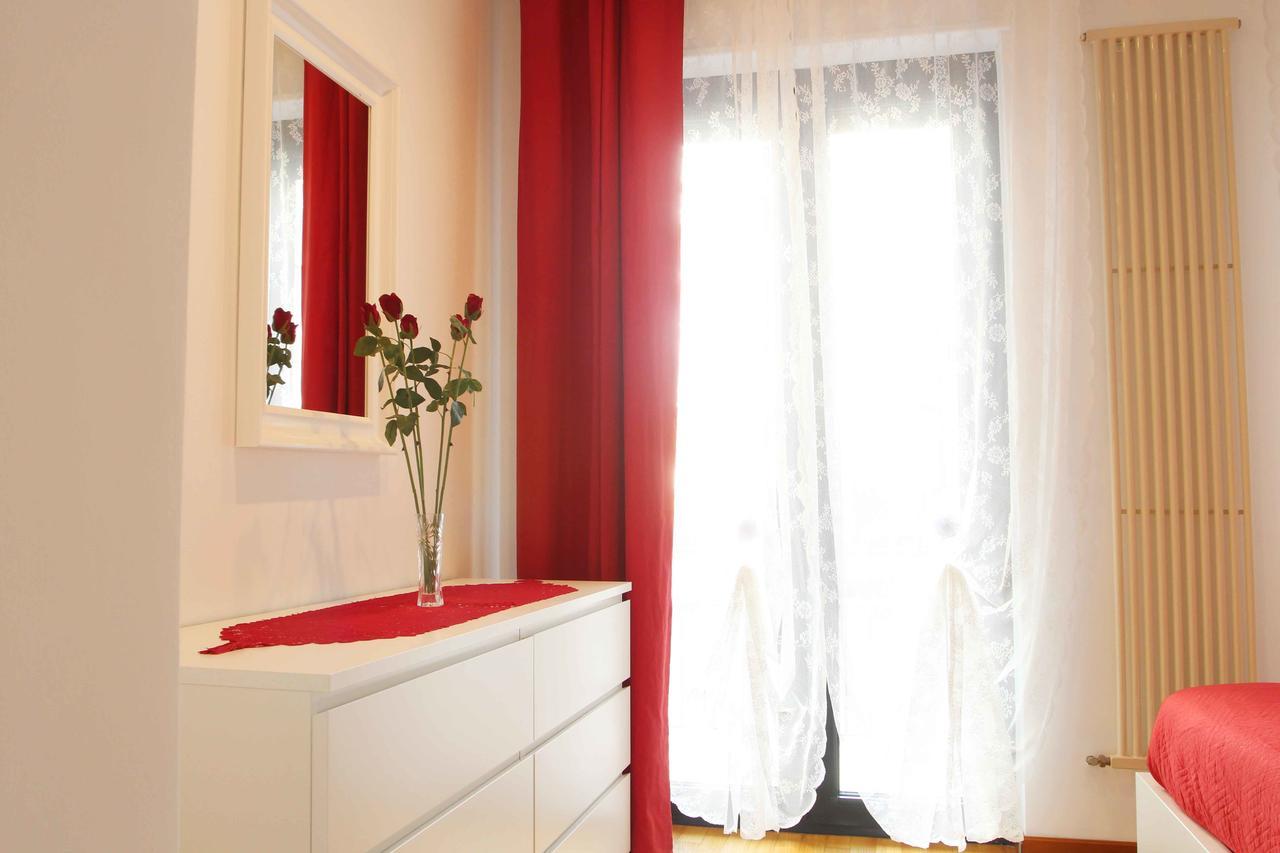 Apartment De Rossi Бари Екстериор снимка