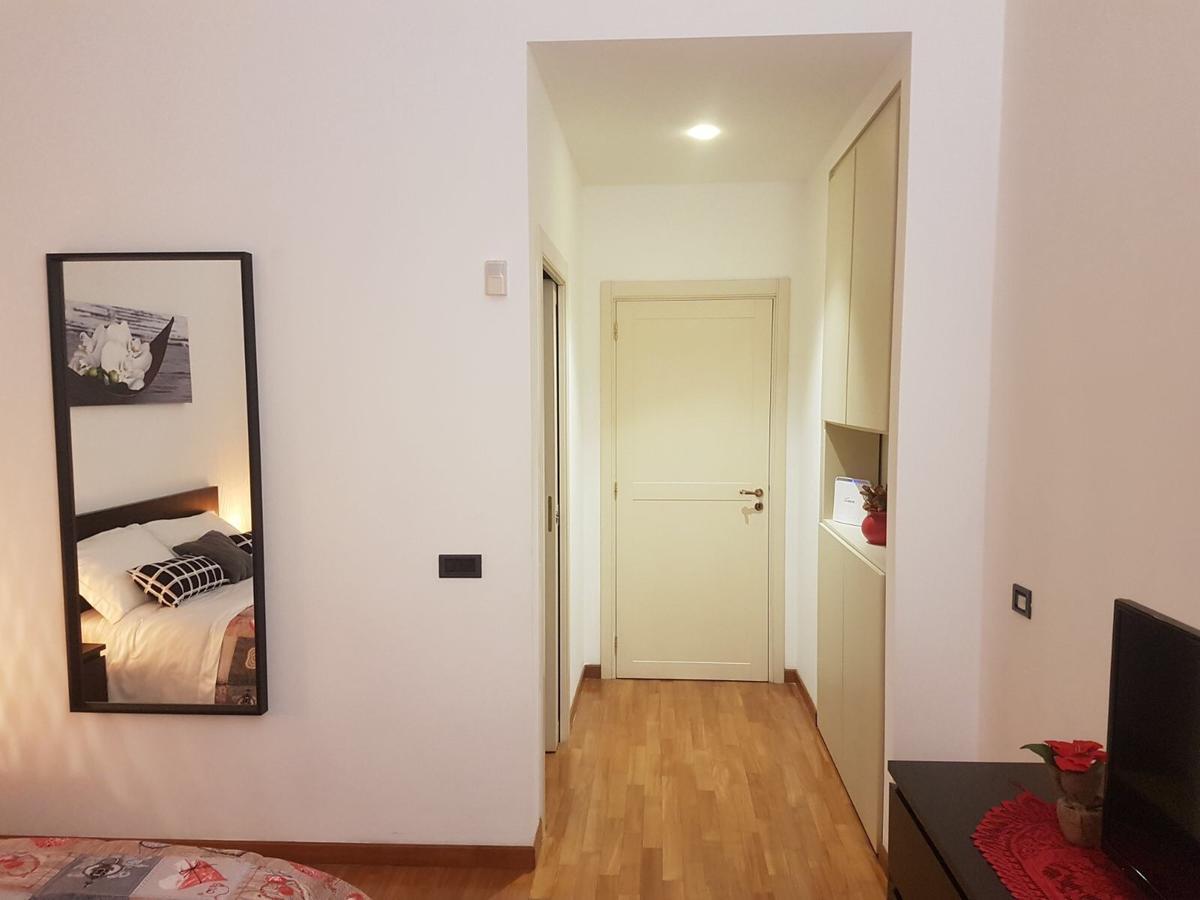 Apartment De Rossi Бари Екстериор снимка