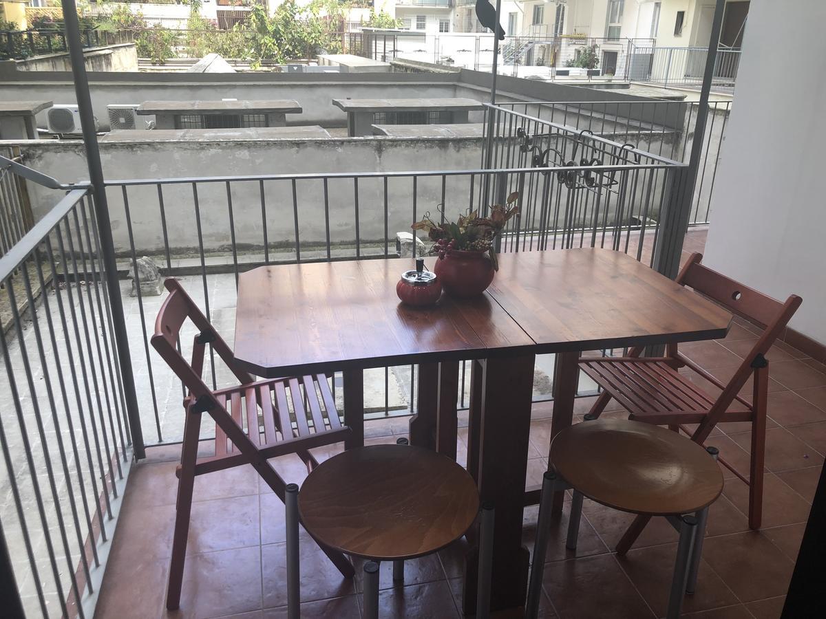 Apartment De Rossi Бари Екстериор снимка